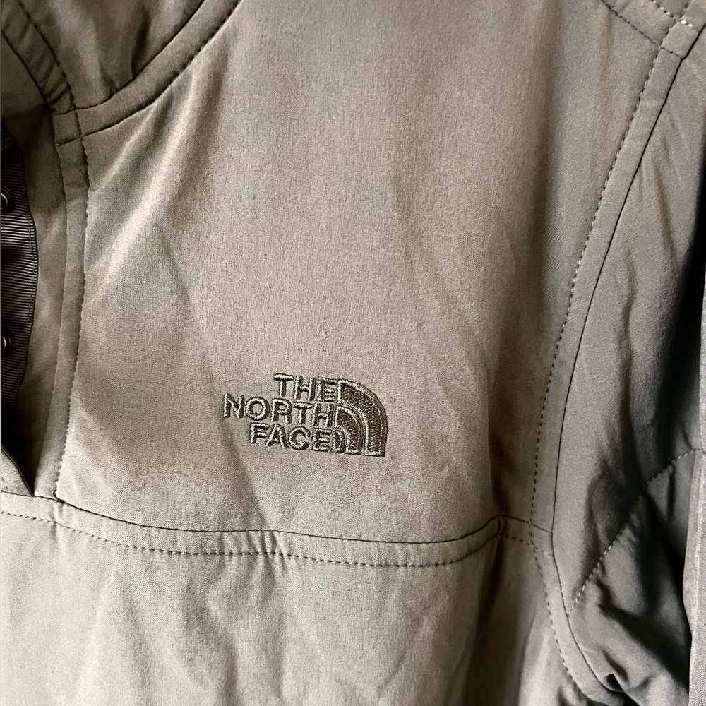 The North Face Women's Olive Pullover Jacket - Picture 6 of 6